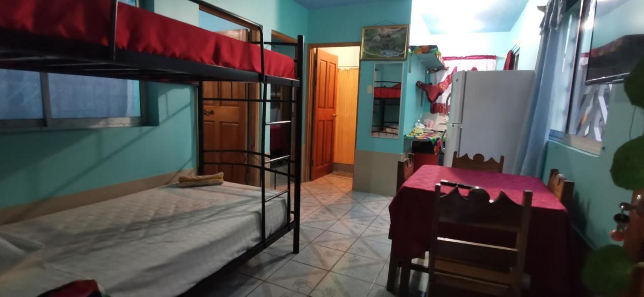 Cabinas Mitchaelle'S Puerto Viejo de Talamanca Ngoại thất bức ảnh