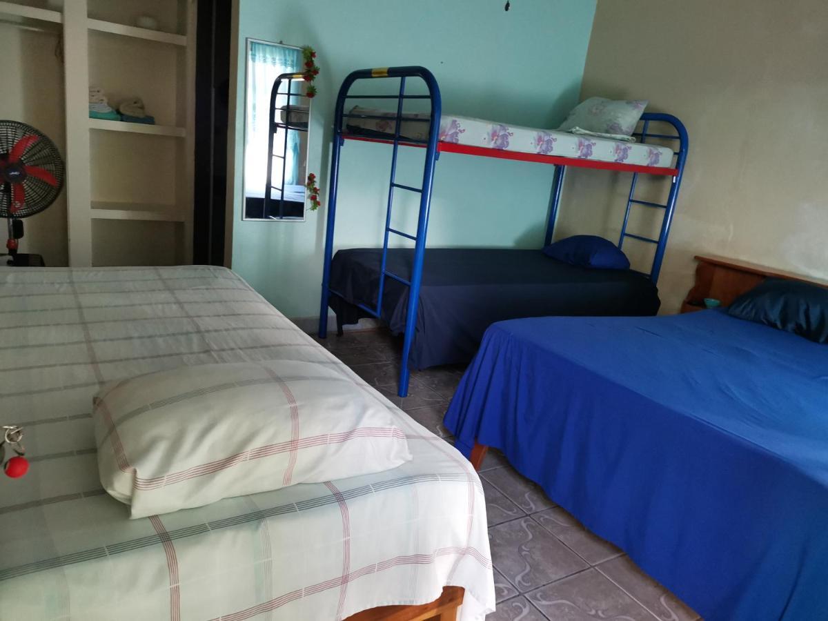 Cabinas Mitchaelle'S Puerto Viejo de Talamanca Ngoại thất bức ảnh