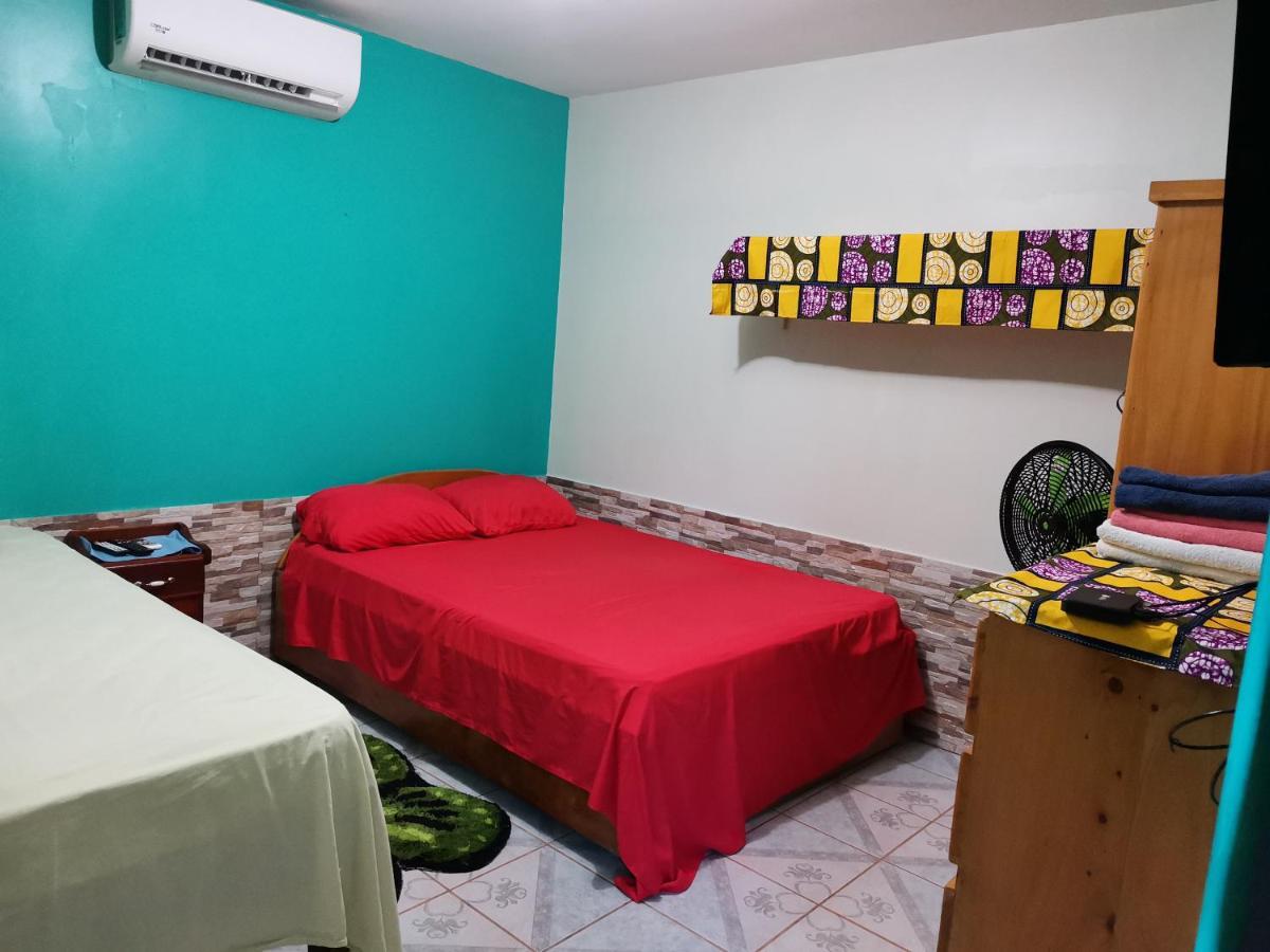 Cabinas Mitchaelle'S Puerto Viejo de Talamanca Ngoại thất bức ảnh