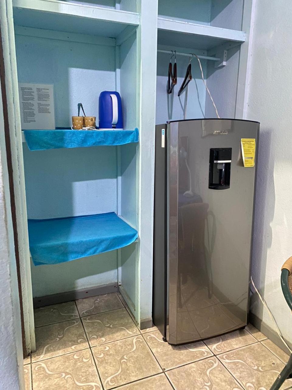 Cabinas Mitchaelle'S Puerto Viejo de Talamanca Ngoại thất bức ảnh