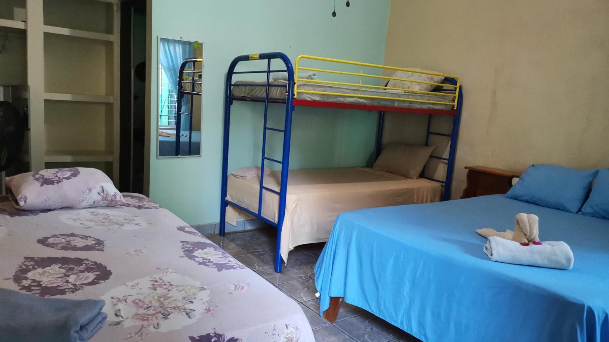 Cabinas Mitchaelle'S Puerto Viejo de Talamanca Ngoại thất bức ảnh