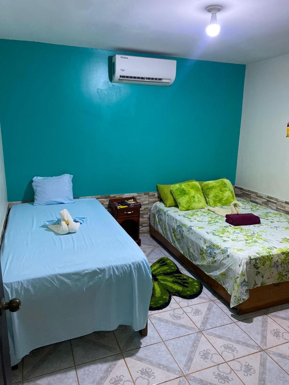Cabinas Mitchaelle'S Puerto Viejo de Talamanca Ngoại thất bức ảnh