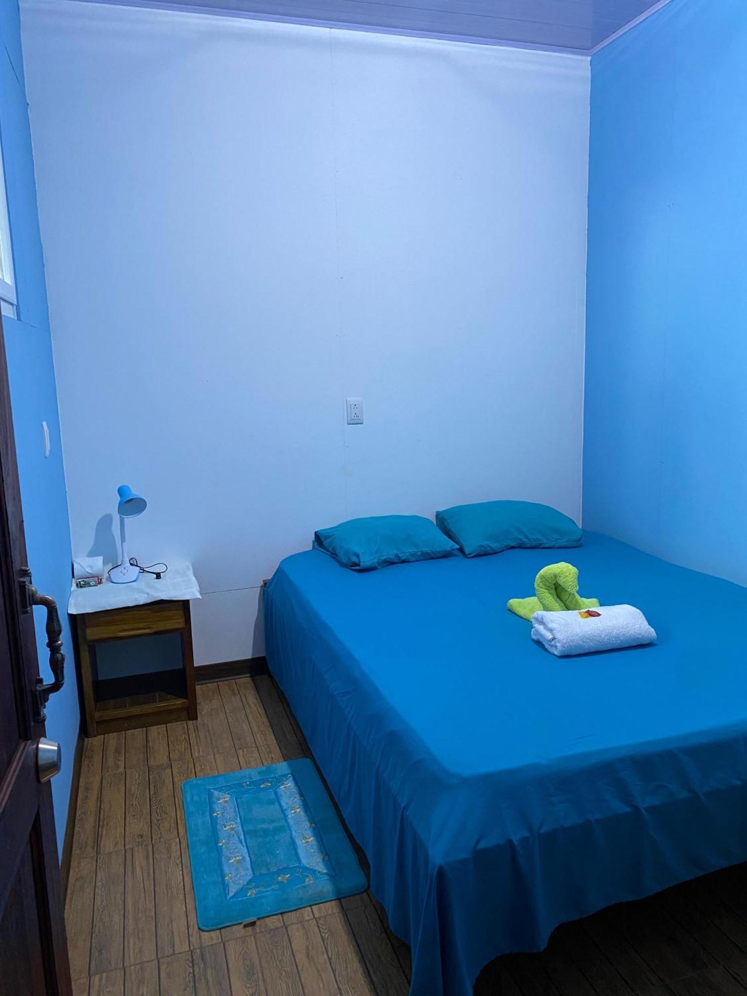 Cabinas Mitchaelle'S Puerto Viejo de Talamanca Ngoại thất bức ảnh